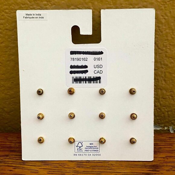 NWT New Urban Outfitters UO Gold Stud Icon Earring Set 12 earrings Mix & Match - Picture 3 of 3